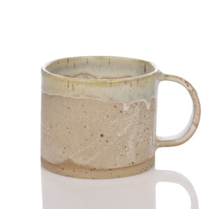 Ręcznie wykonany ceramiczny kubek